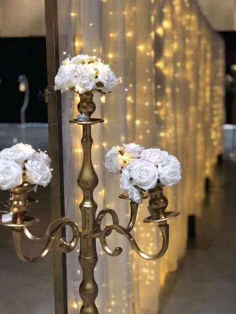grand-chandelier-dore-