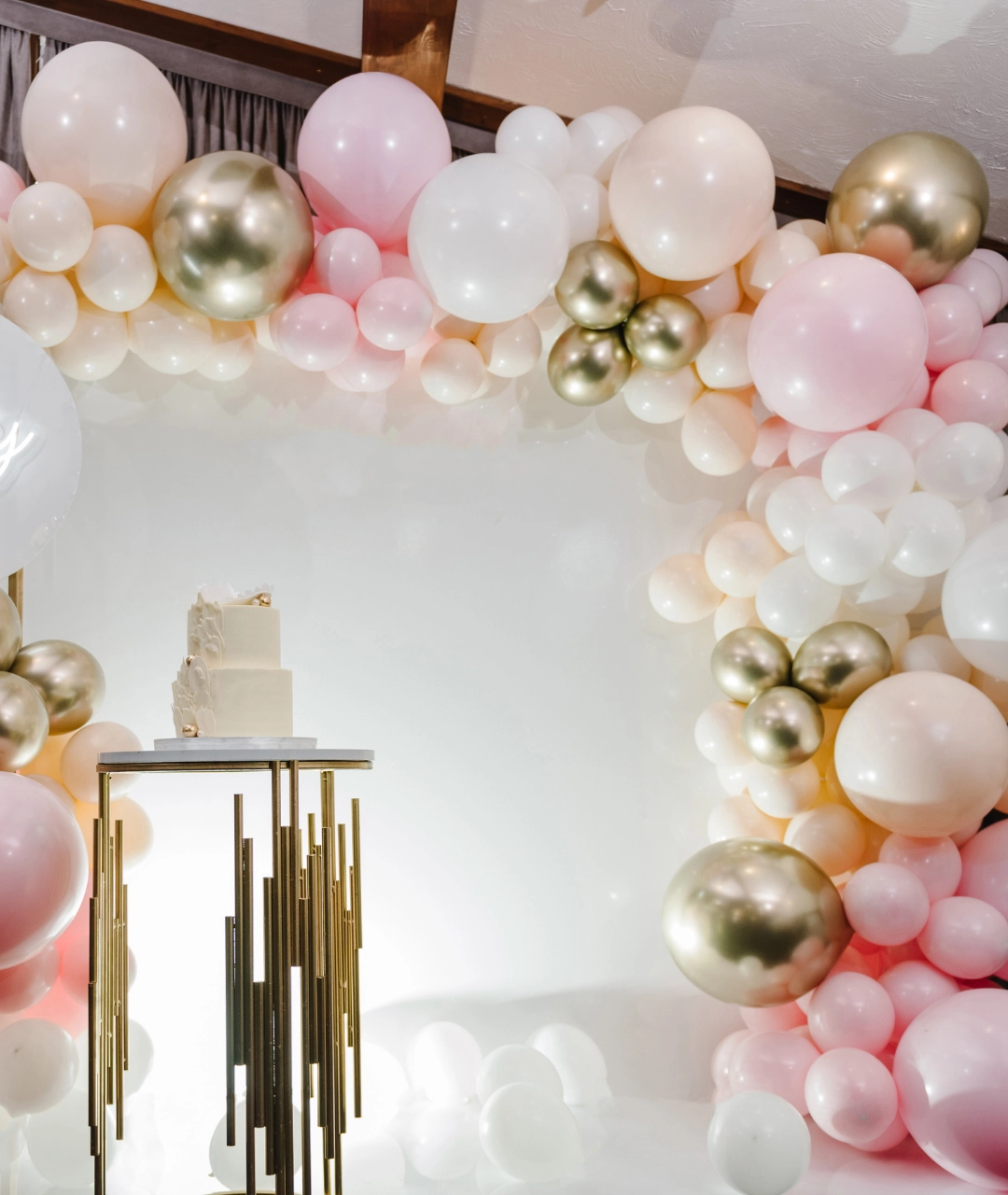 la petite parenthese - evenementiel - moselle - forbach freyming metz - anniversaire - arche en ballons birthday - gateau - anniversaire sur-mesure